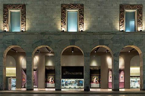 la rinascente milano borse di yves saint laurent|La Rinascente Milan: a Success Through 150 Years of History.